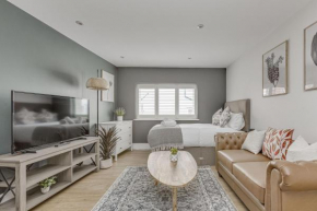 Modern 1 BR apt near town centre by Tent serviced apartments